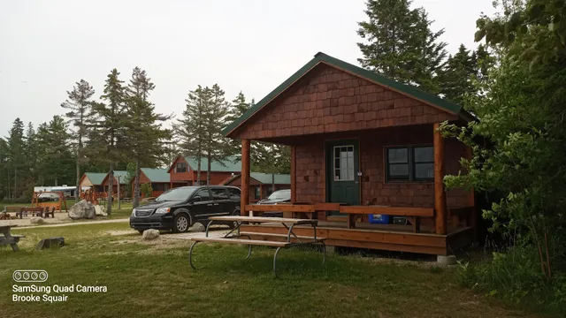Mackinac Lakefront Cabin Rentals