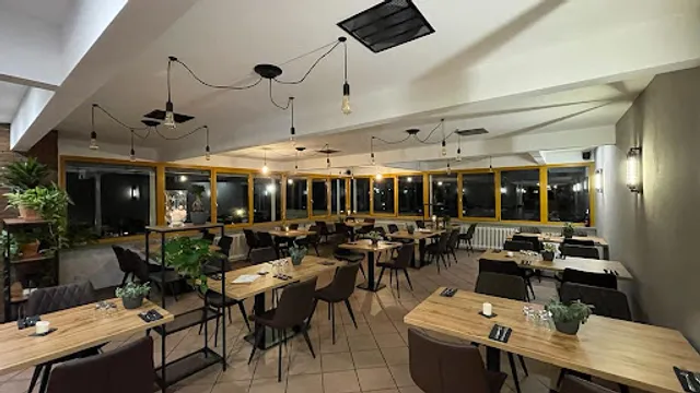 Kovas Burger & Bowls - Restaurant & Bar Schönaich