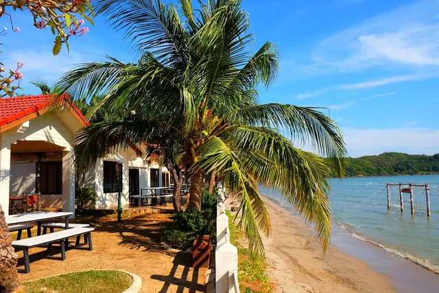 New Travel Beach Hotel & Resort