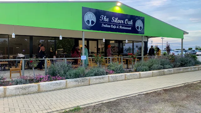 The Silver Oak Indian Restaurant & Cafe