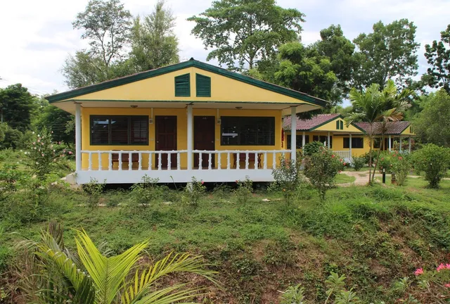 Country Lake Nature Lodge