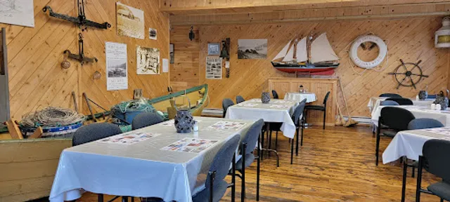 Dockside Café & Eatery