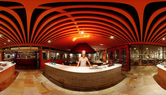 Cristal Pizza Bar & Grill