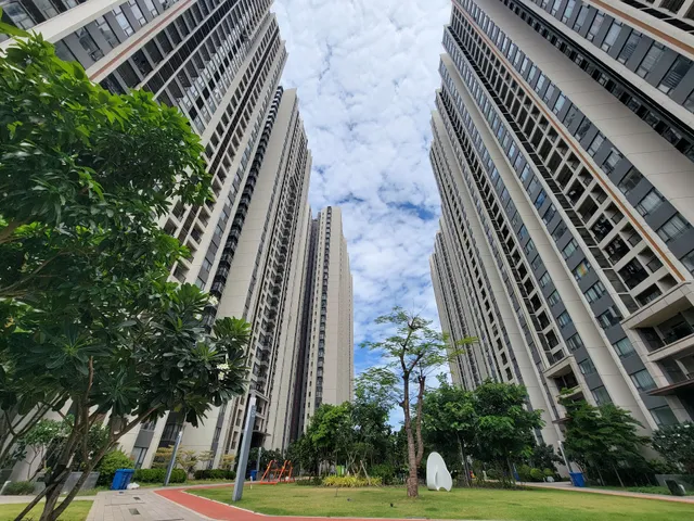 R&F Hotel and Apartment