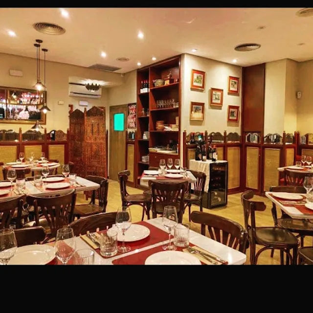 Tasquita La Cazuela 3 Cantos