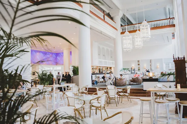 Coco's Kitchen + Bar