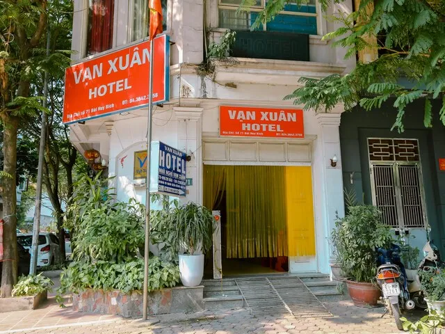 Van Xuan Hotel