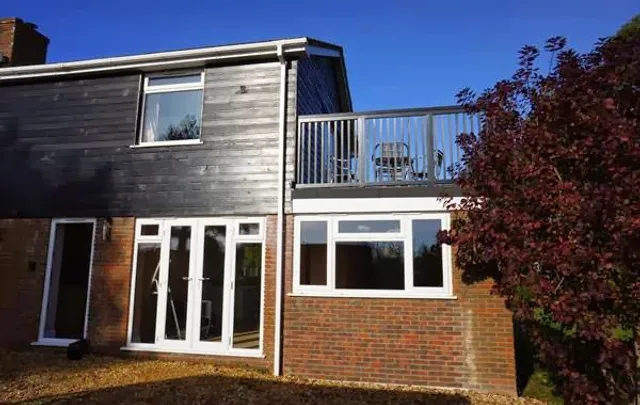 Damerham Self Catering. Greenbanks 1 & 2
