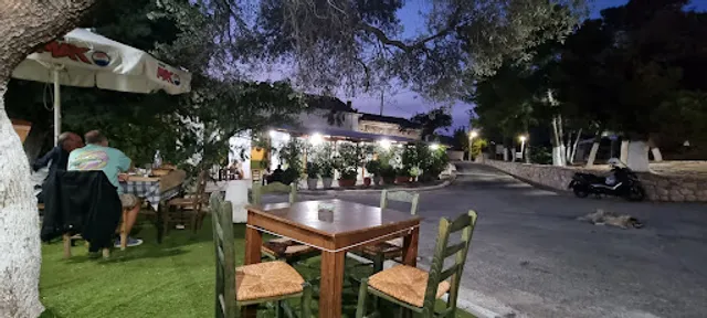 Νικήτας Ο Κυνηγός - Ταβέρνα