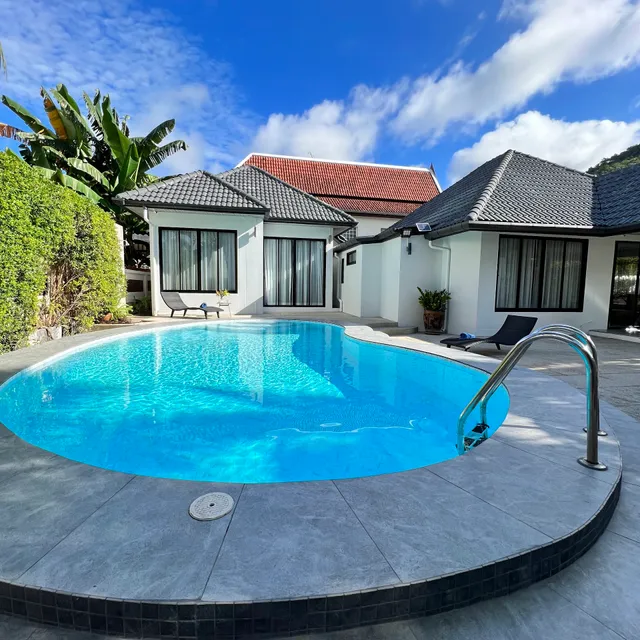 Kamala Cozy Pool Villas