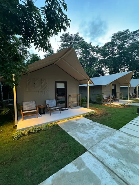 Kadena Glamping Dive Resort - Muna Island