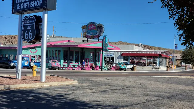 Kingman Route 66 arch