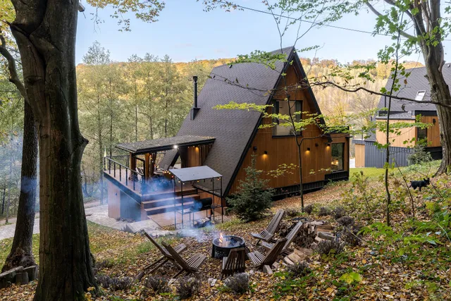 Time ForRest - шале в с. Майдан біля Львова (котедж з чаном і SPA біля Львова / подобова оренда будинка)