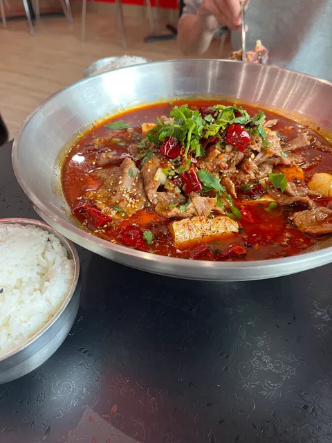 Perfect Meat Bowl Calgary North 一 碗水煮肉片 卡尔加里北店