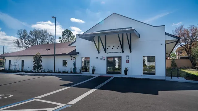 Sand Lake Animal Clinic