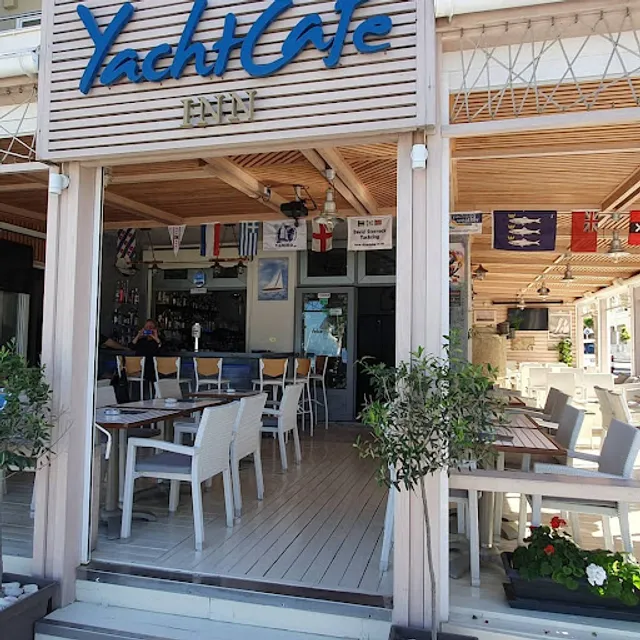 Yacht Cafe inn