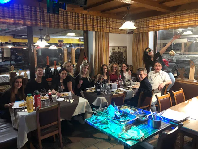 RESTAURANT BAR PETER PIZZERIA APRES SKI