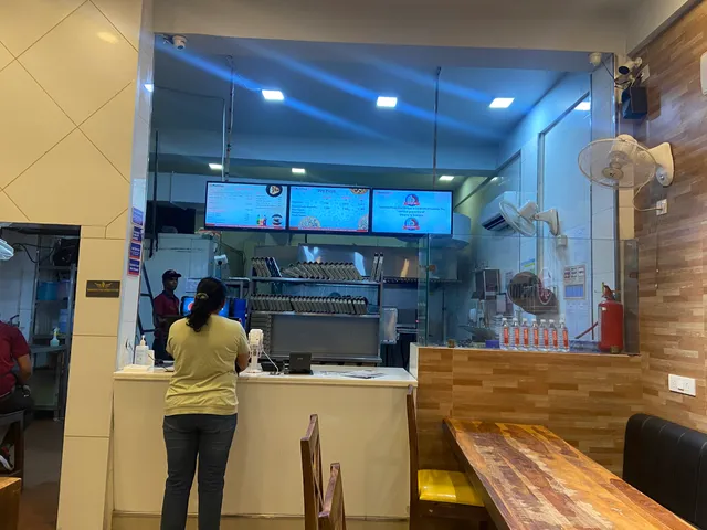 Rominus Pizza And Burger