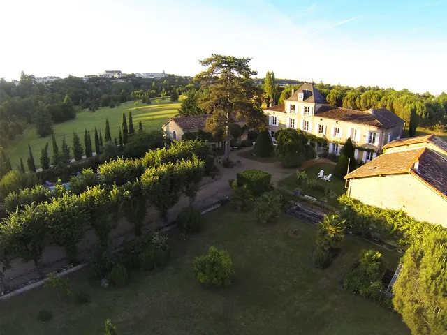 Bed and Breakfast "Les Cours du Clain"