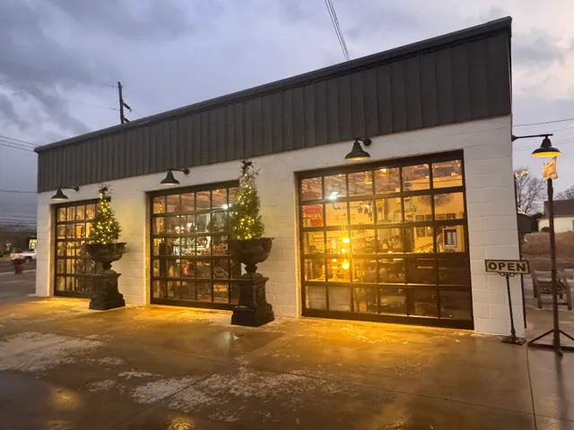 Broad Street Antique Market