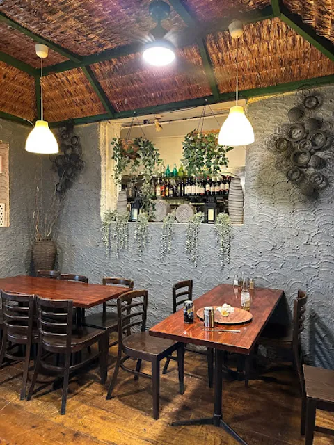 Jerry's Famous Pizza