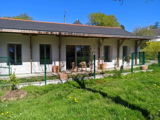 Sur la rive de Pont Miny