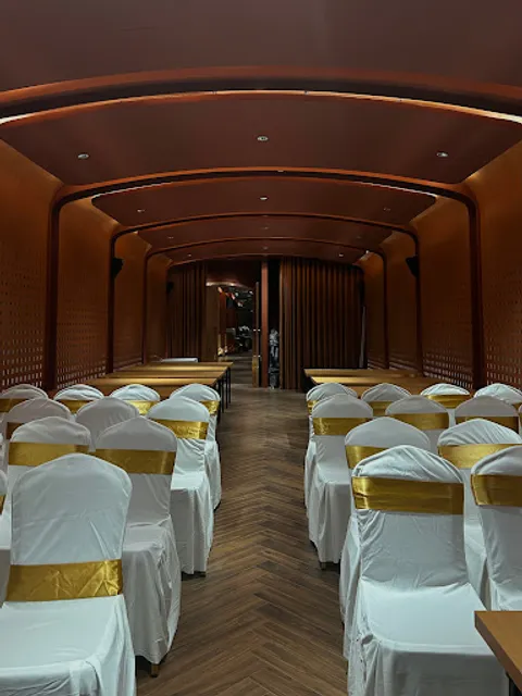 d’Lions Restaurant - Halal Singapore Malaysia Indonesia Cuisine in Hanoi