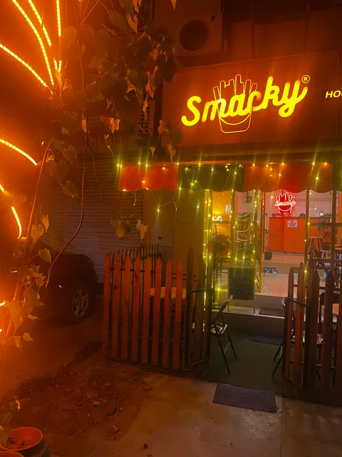 Smacky - The Coffee Cafe