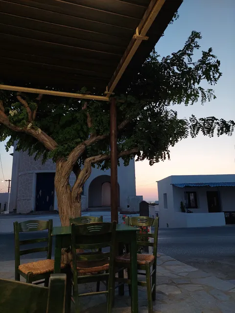 Café "Drilis" Naxos