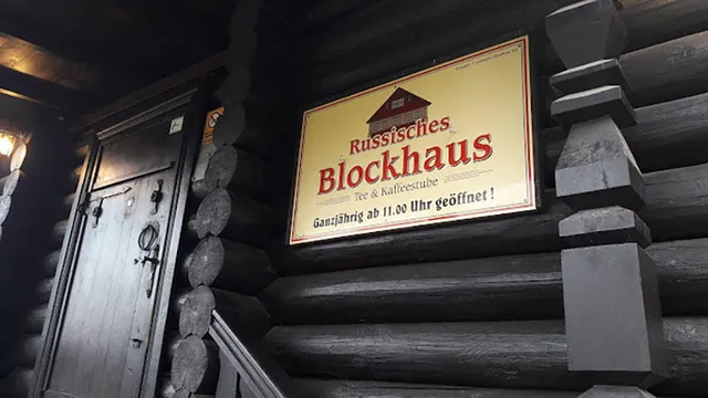 RUSSISCHES BLOCKHAUS Teehaus im Wildpark
