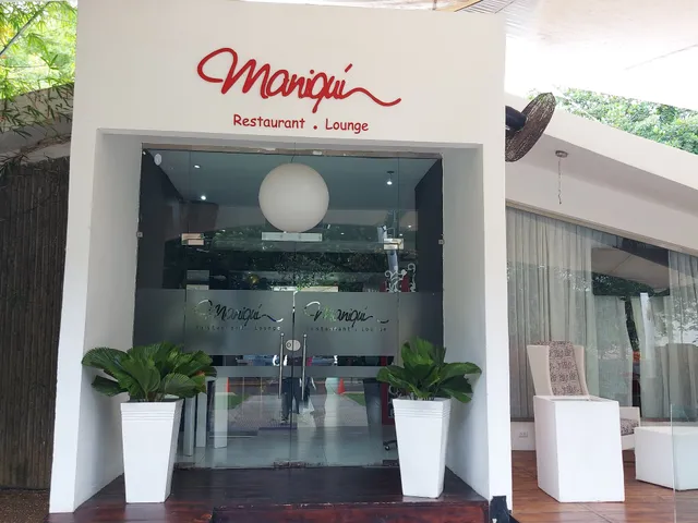 Maniquí Restaurant & Lounge