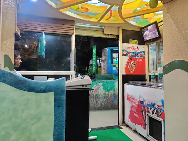 Madhav Veg - Non veg