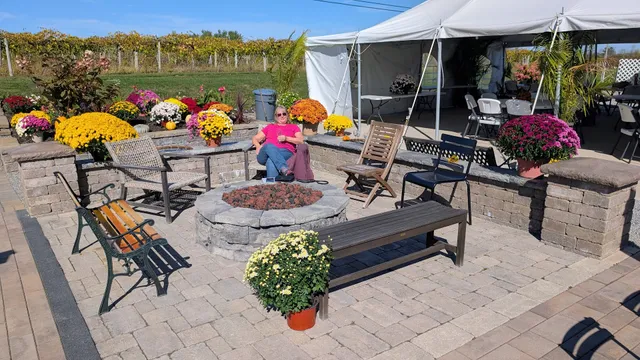 Deluke's Garden Center