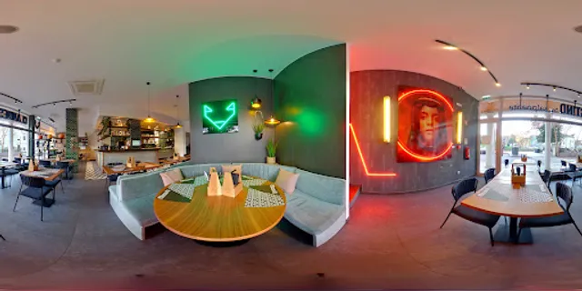 Clandestino by Salpoente