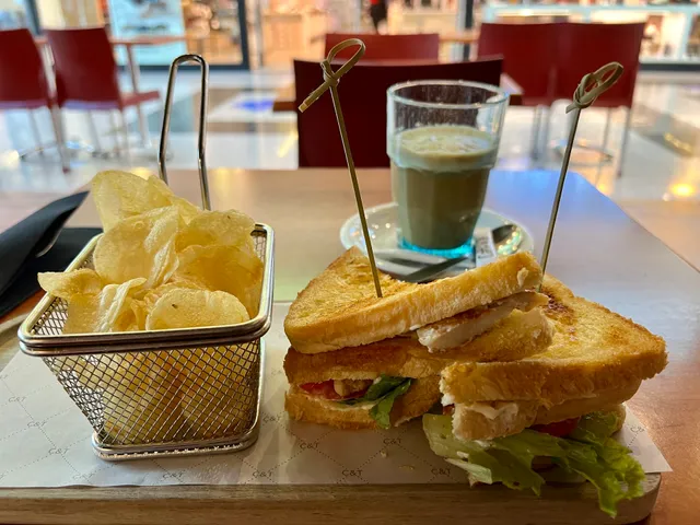 All Day Brunch by Café & Té