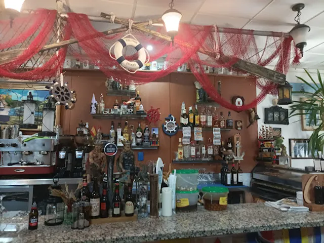 El Faro Cafe bar