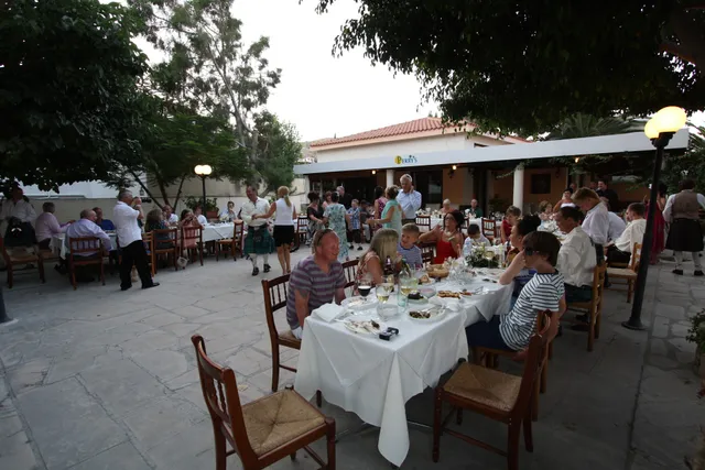 Perry's Beach Restaurant