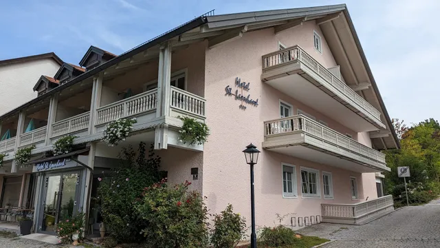 Hotel St. Leonhard ***S