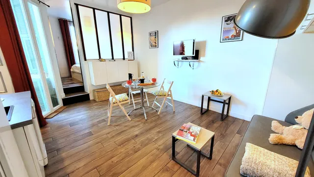 Ideal ! 2 Pièces Antiquaires, Port Garibaldi