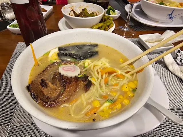 Haruna Sushi Ramen Comida Japonesa Paseos del Sol