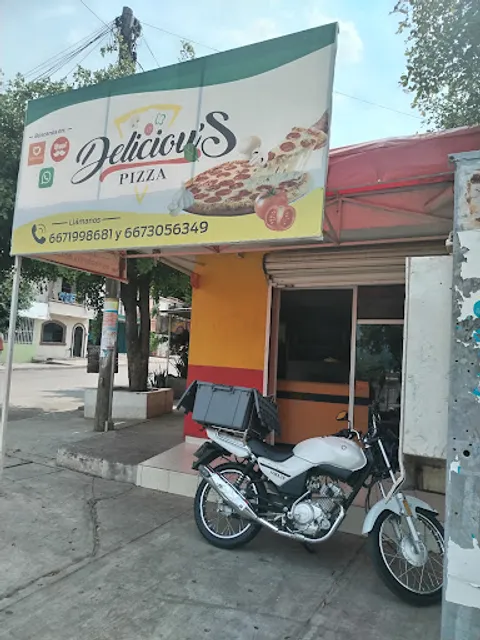 Delicious pizza Patria