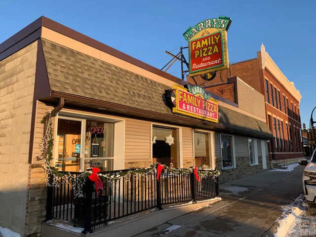Larry's Family Pizza