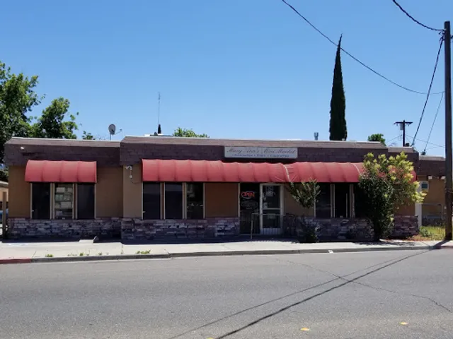 Mary Ann's Bakery And Mini Market