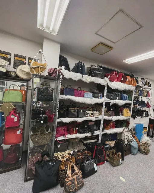 Japan Luxury by Christian Carlos