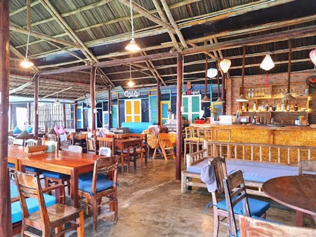 Dolphin Kitchen & Bar