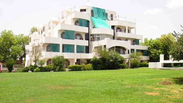 HOTEL MAHARAJA PALACE