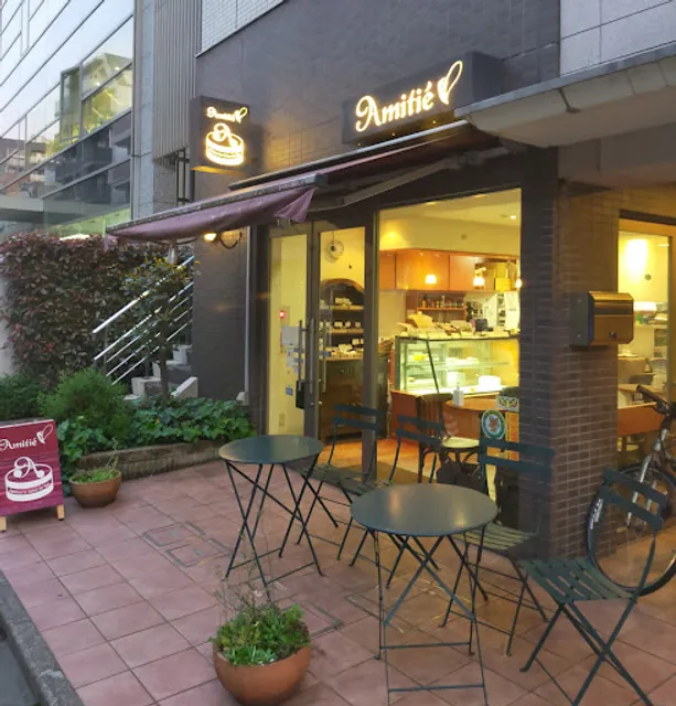 Patisserie Salon de Thé Amitie Kagurazaka