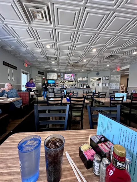 Sal's Place Family Restaurant - Monroe, MI