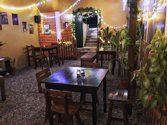 Nascondino Family Pizza