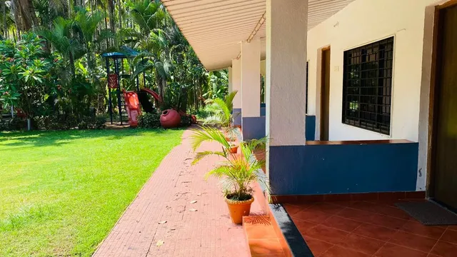 Hotel Mauj Kelve Beach